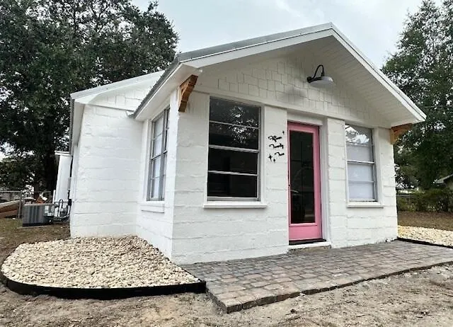 Holiday home Pet Friendly Retreat Fenced Yard