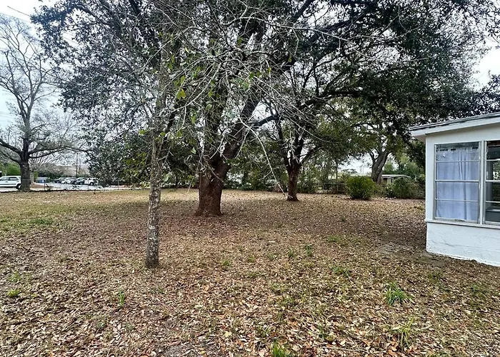 Holiday home Pet Friendly Retreat Fenced Yard Gulf Shores